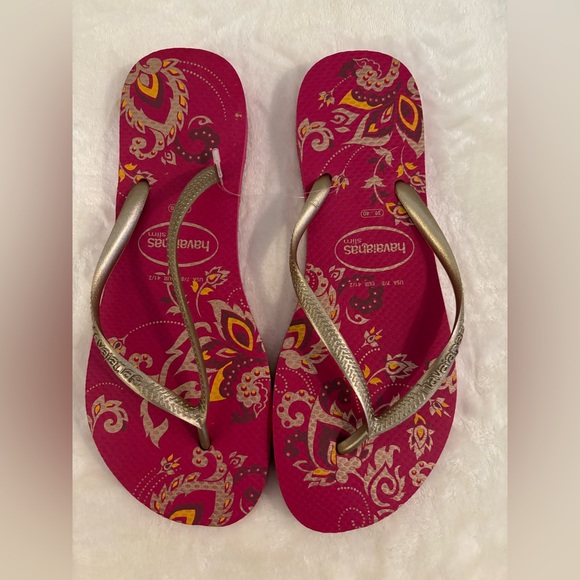 Havaianas Shoes - Havaianas Women’s Flip Flops (NWOT)